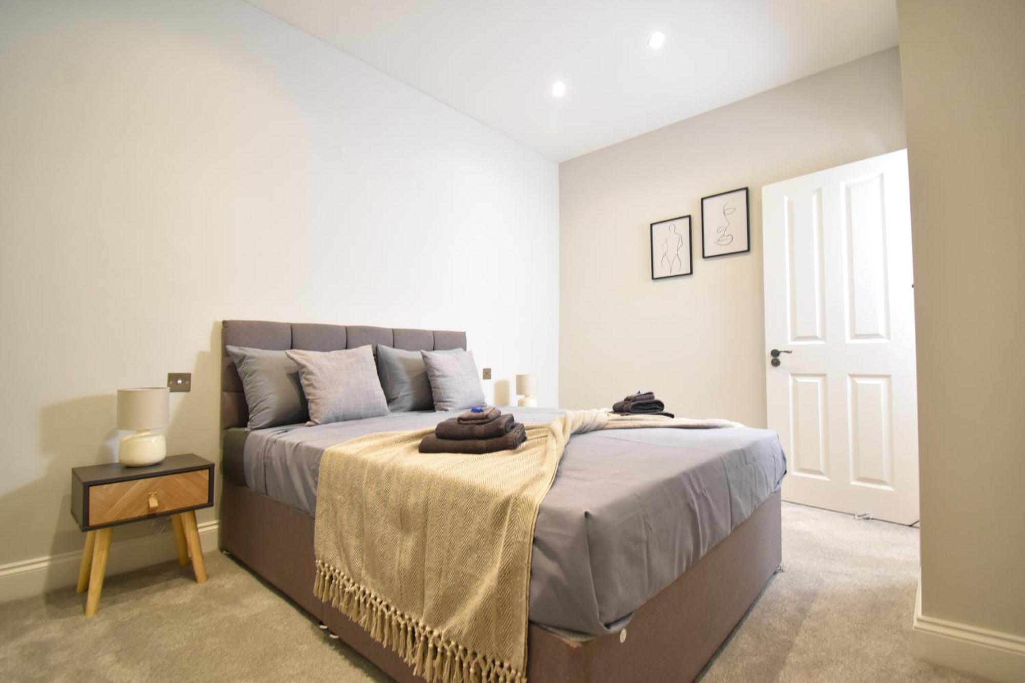 Stunning 2 Bed Apartment London Exterior photo
