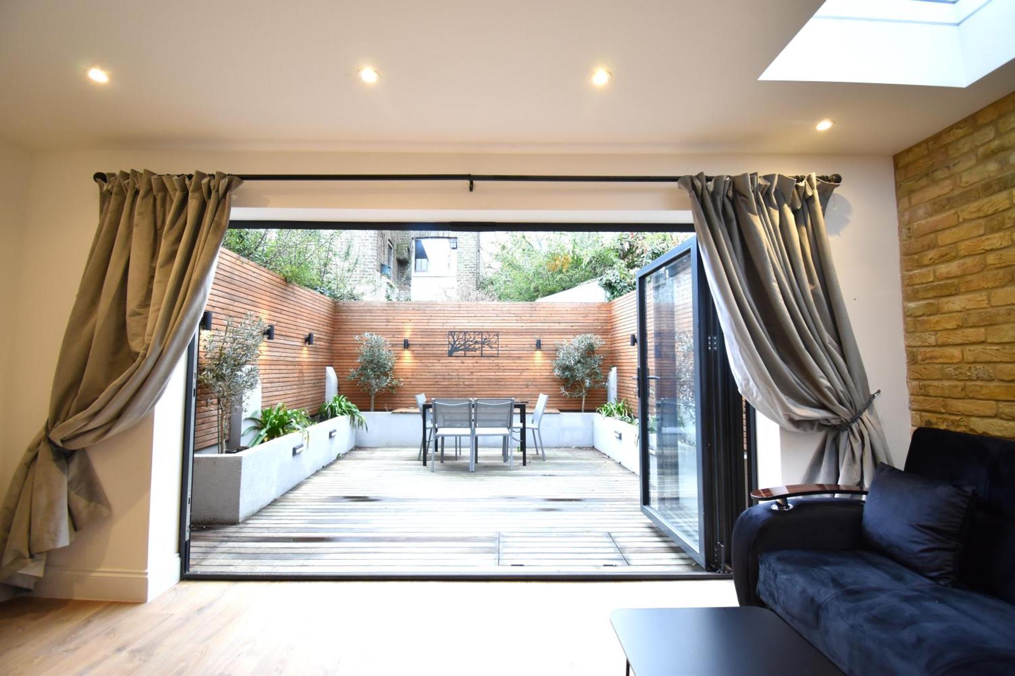 Stunning 2 Bed Apartment London Exterior photo