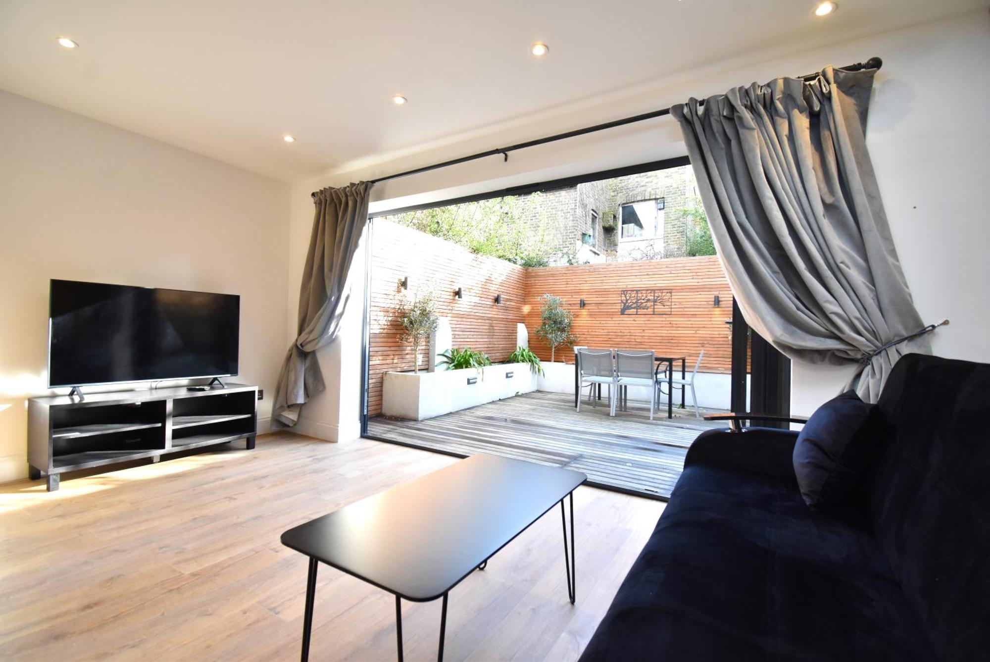 Stunning 2 Bed Apartment London Exterior photo