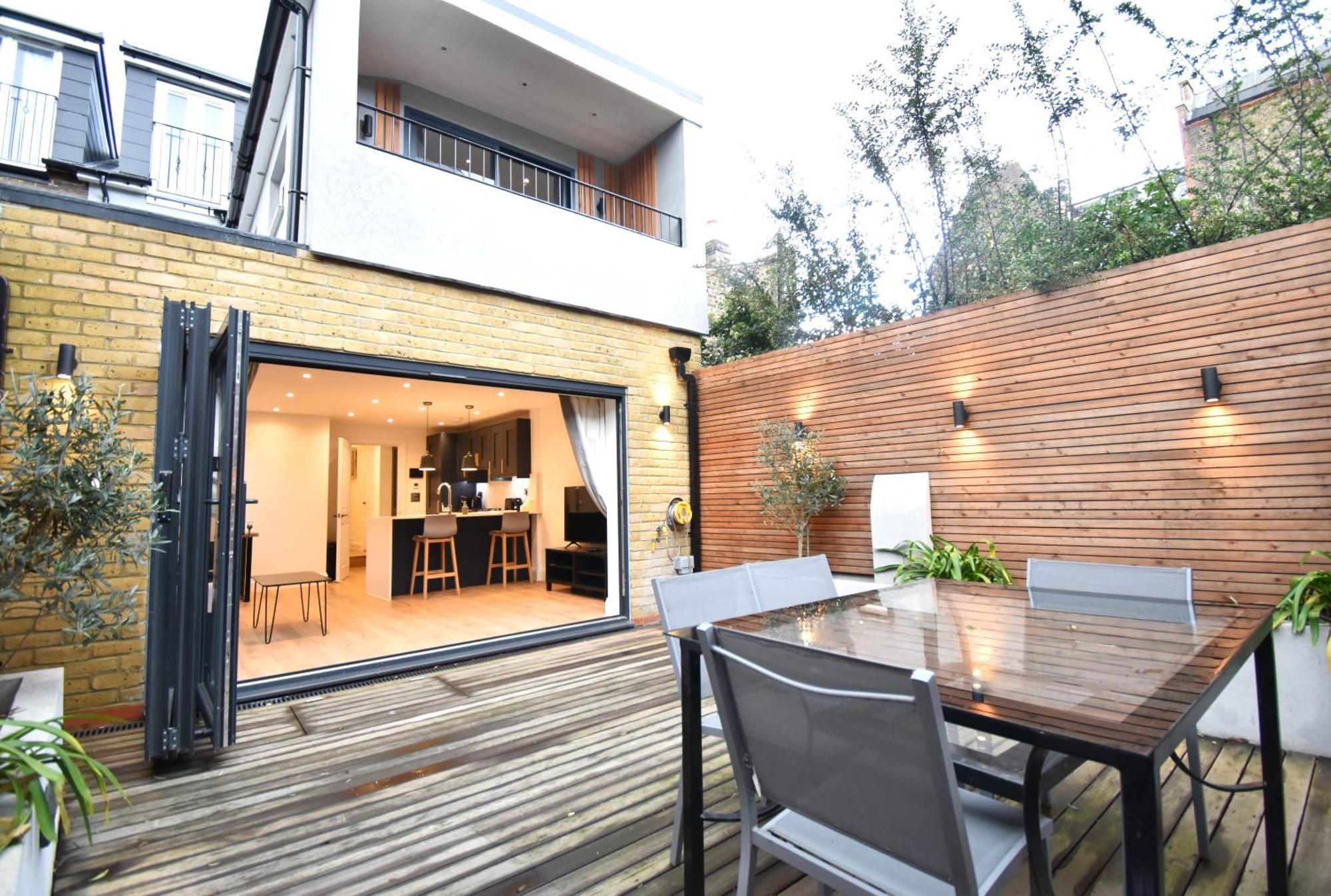 Stunning 2 Bed Apartment London Exterior photo